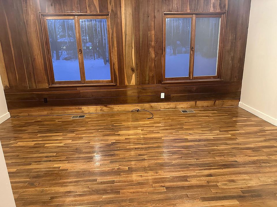 1st bedroom