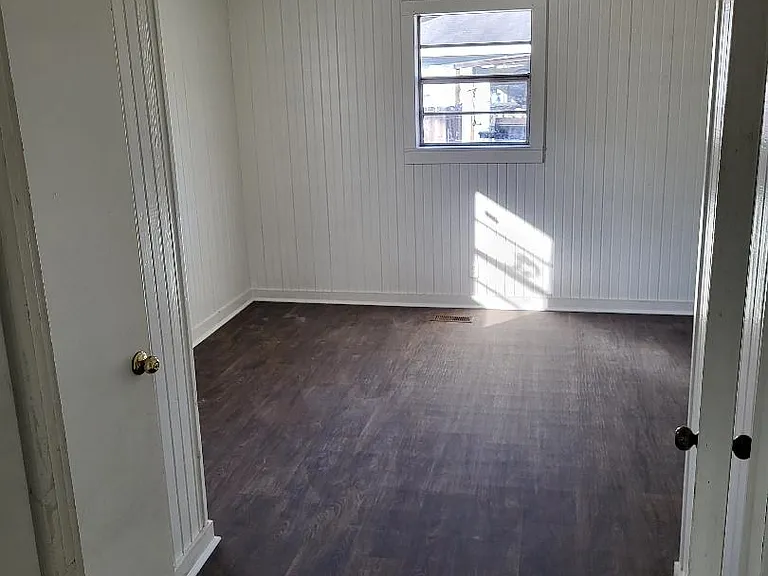 205 S Decatur St — Photo 5