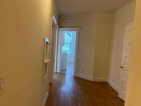 4th image of 4170 17th St APT 201