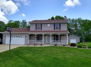 9580 Delta Cir, Bloomington, IL 61705