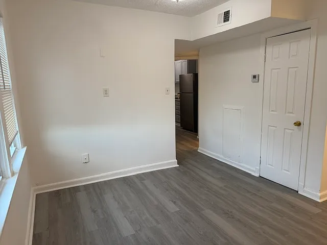 3141 Buena Vista Ter SE #3 — Photo 4