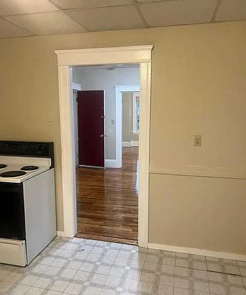 14 Catharine St #1 — Photo 6