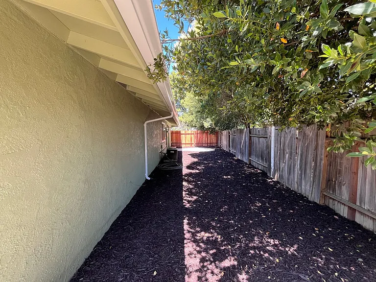 1208 J St — Photo 18