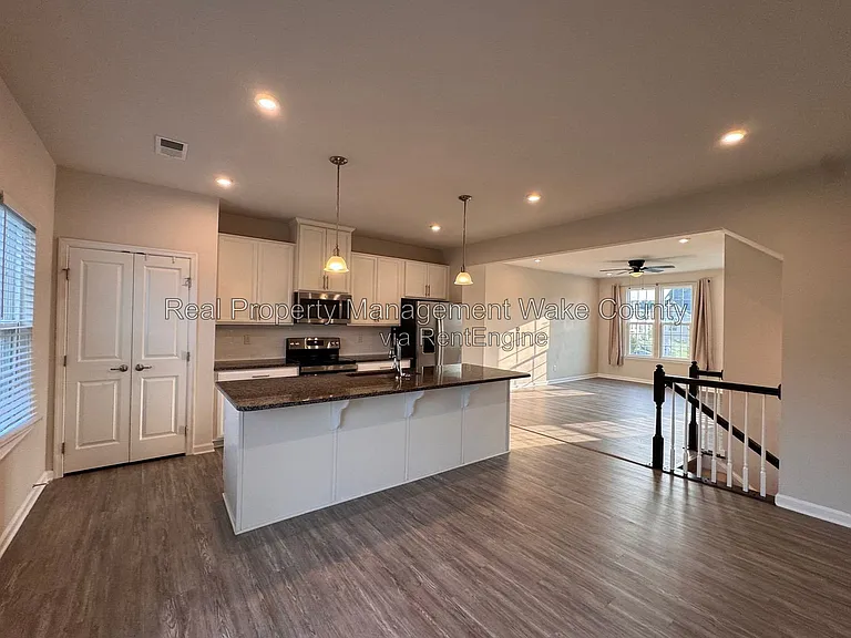 8604 Red Canyon Way — Photo 9