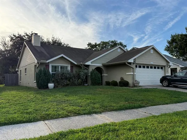1215 Tuxford Dr, Brandon, FL 33511