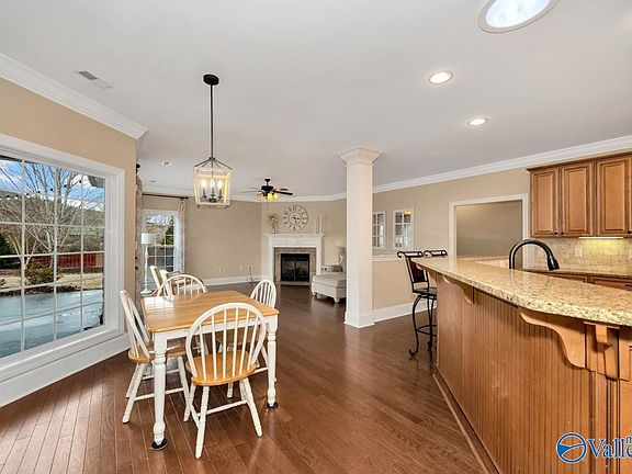4th image of 3102 Sandstone St SE