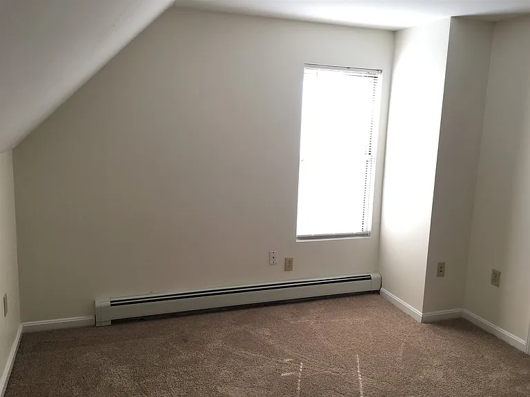 26 Bath St #3 — Photo 33