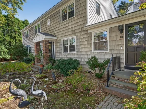 26 Windward Dr, Westerly, RI 02891