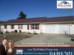 262 W Bend Ln, Pacific, MO 63055