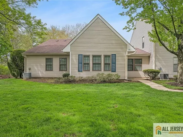 171 Wycoff Way W, East Brunswick, NJ 08816