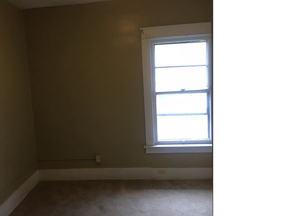4th image of 1653 Ohio Ave #5