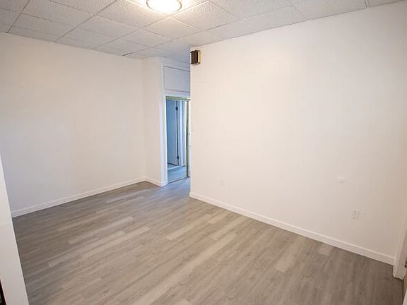 2nd image of 2848 S 11th St Floor 1