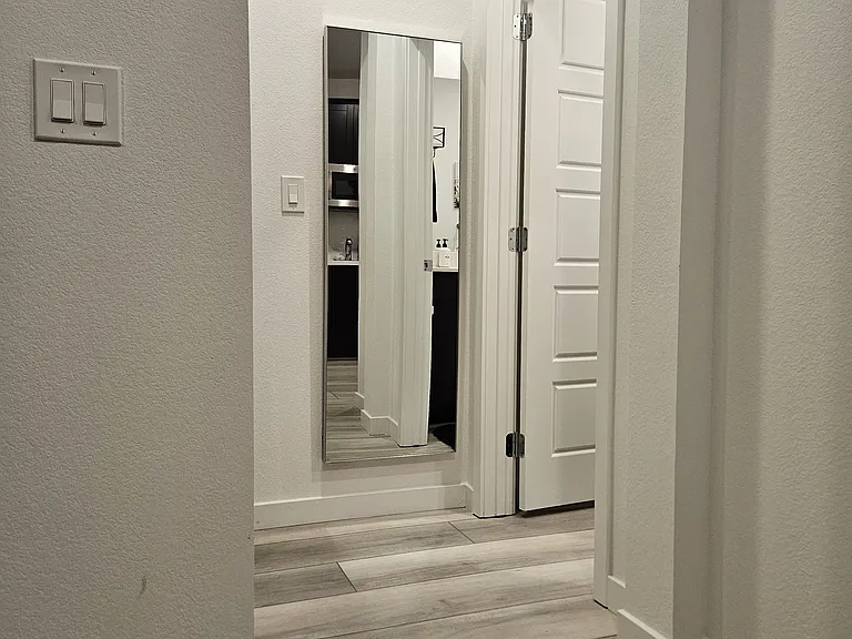 1024 Gabriela Ridge Ln #B — Photo 15
