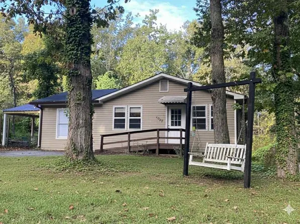 4057 W Parliament Dr, Cohutta, GA 30710