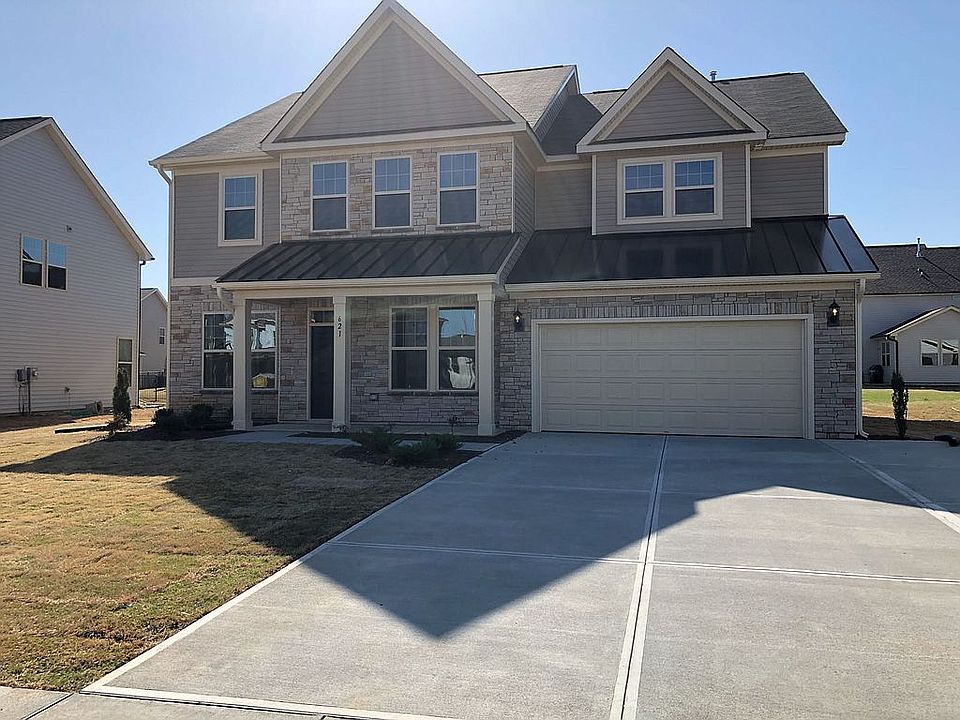 1st image of 621 Fairway Dr