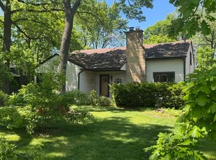 3926 Earlston Rd, Downers Grove, IL 60515