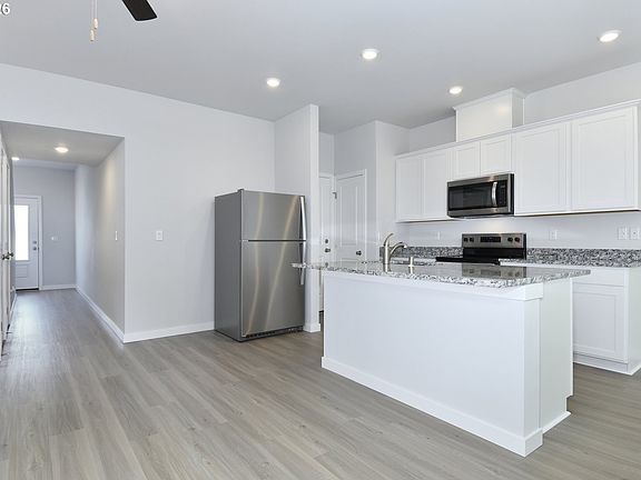 5th image of 970 NE 14th St