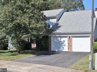 9 Timber Ridge Ct, Newark, DE 19711