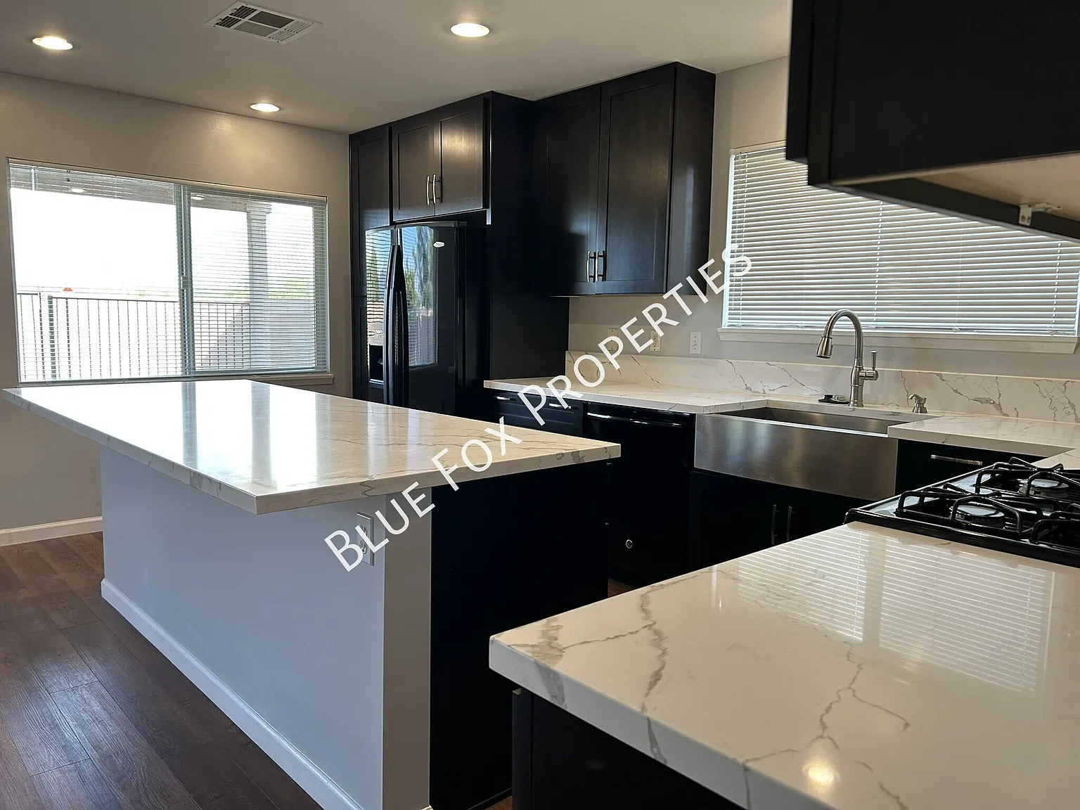 10066 N Blue Crossing Way — Photo 3