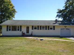 1676 State Route 247, Clifford Township, PA 18407