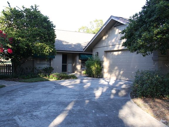 Driveway to Garage & Entry