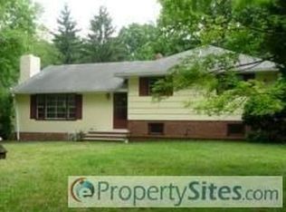 796 Foothill Rd W, Bridgewater, NJ 08807