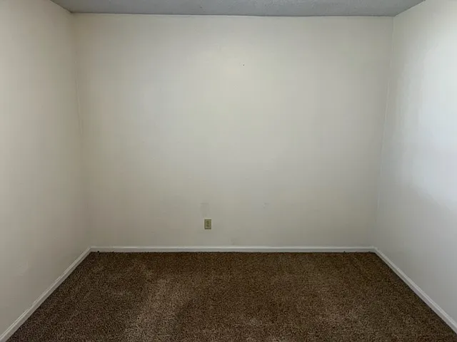 Tiblow Village Apartments — Photo 35