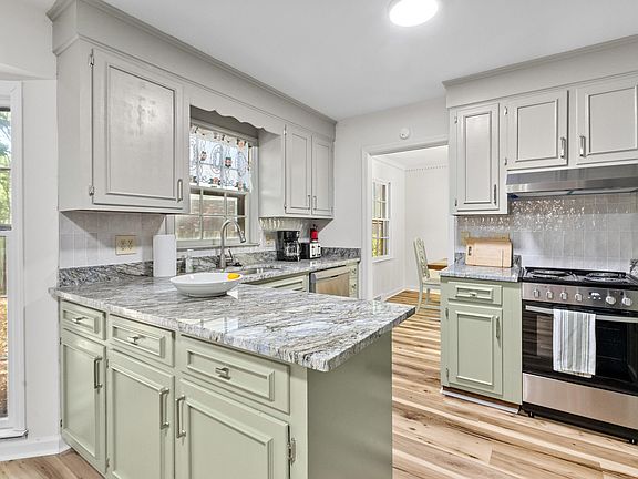 2nd image of 8113 Waltham Rd