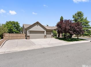 10605 Autumn Walk Ln, Reno, NV 89521