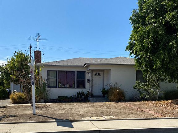 5th image of 695 Mountain Ave