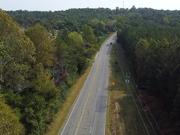 53 High Way, Fairmount, GA 30139
