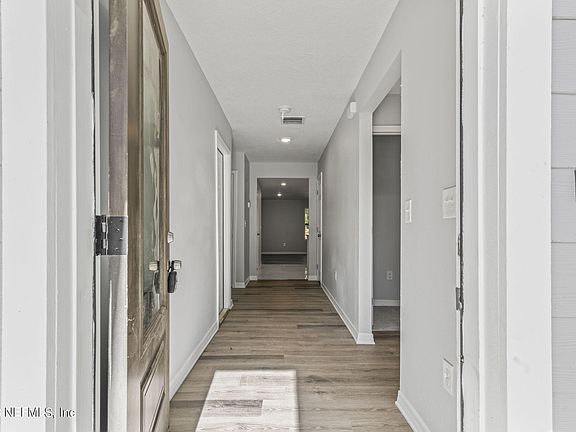 4th image of 2743 PARKRUS Lane
