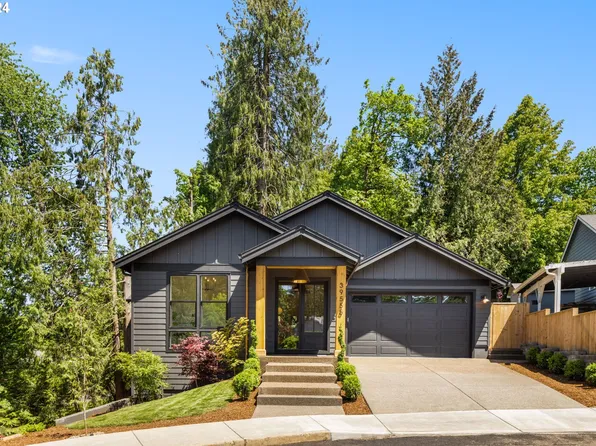39555 Stefenee Ct, Sandy, OR 97055