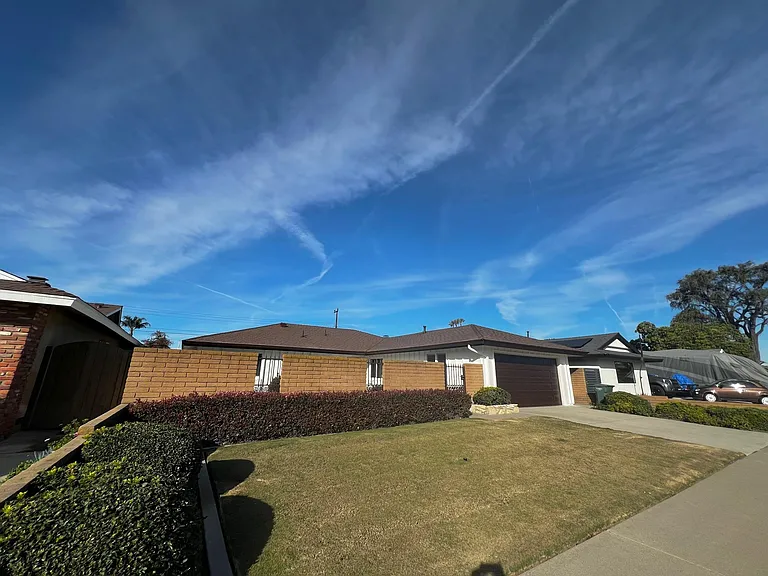 18371 Tamarind St — Photo 3