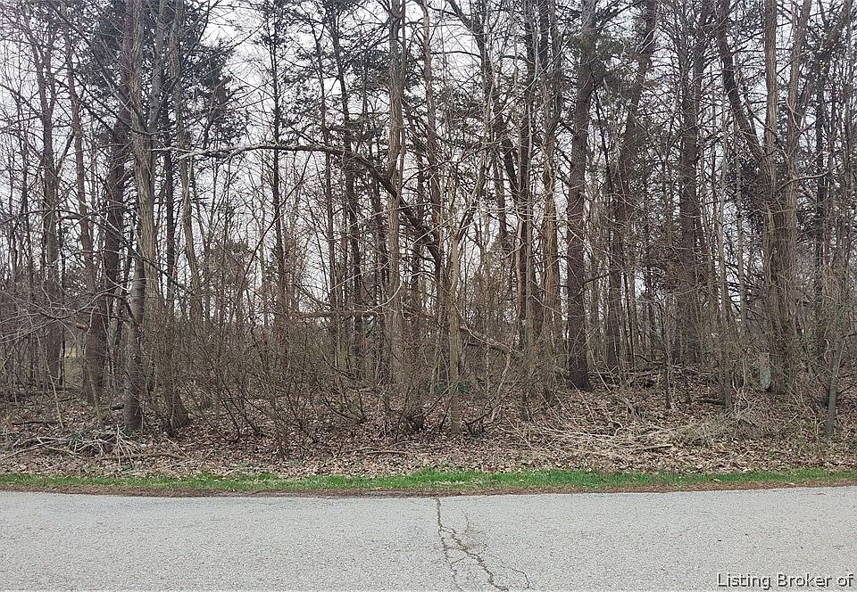 1st image of 1042 Oakridge Drive