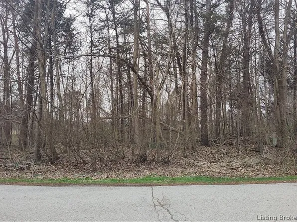 1042 Oakridge Drive, Lanesville, IN 47136