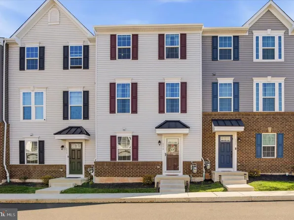 113 Dragon Dr, Lansdale, PA 19446