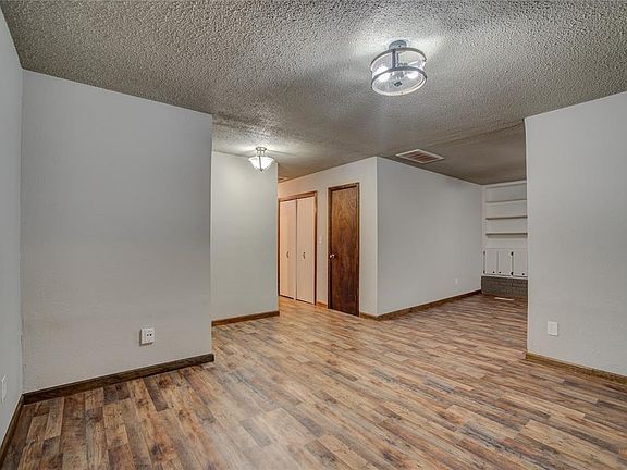 3rd image of 4616 Brookwood Dr