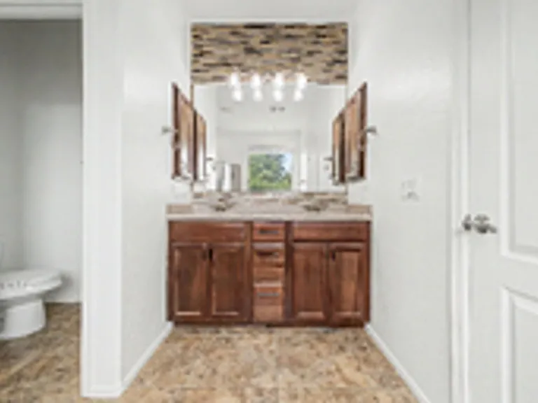 4947 E Odessa Dr — Photo 20