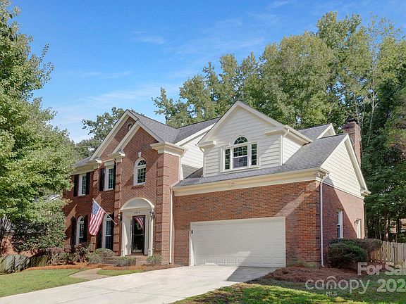 2nd image of 4809 Hickory Glen Dr