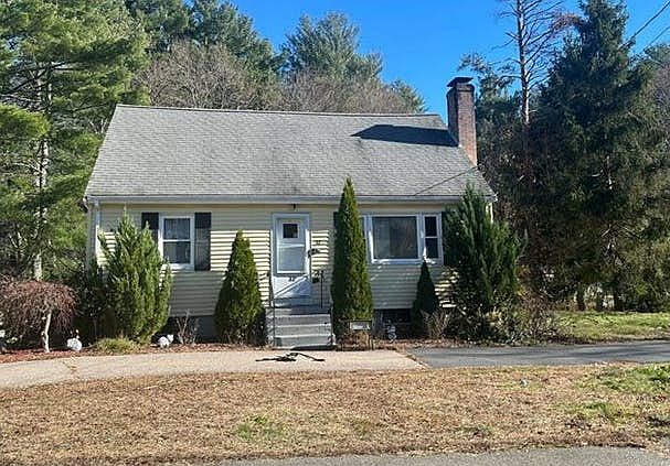 1st image of 32 Chandler Ave