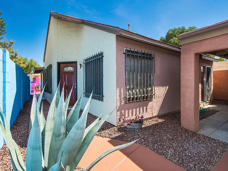 2786 W Carnation Pl — Photo 3