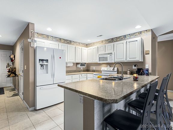 4th image of 786 Pershing Dr #4A