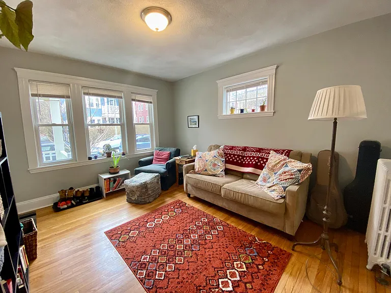 24 Saint Peter St #1L — Photo 3