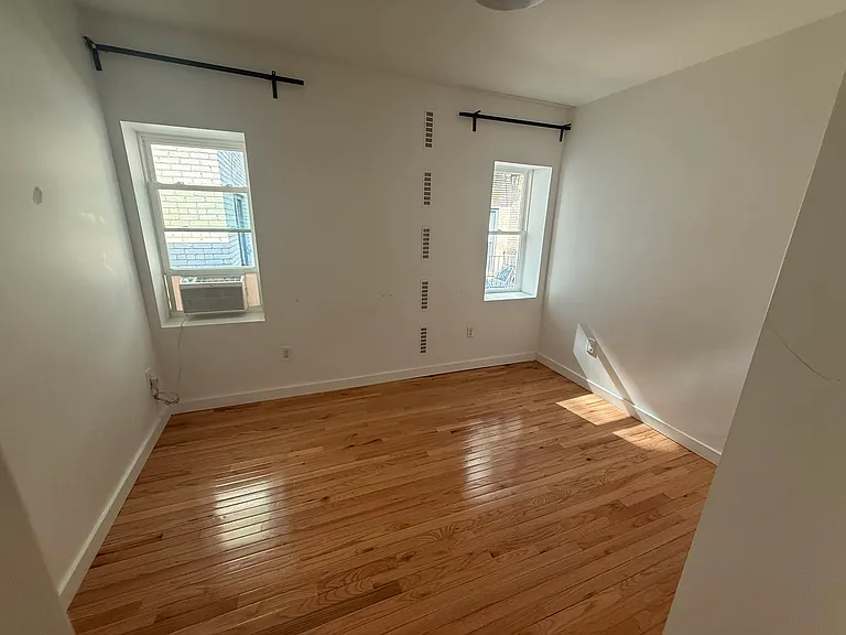 319 Fenimore St #2 — Photo 14