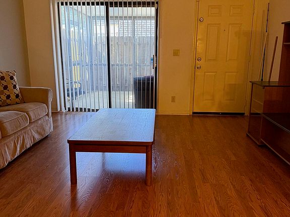 5th image of 4413 Woodstock Drive #A