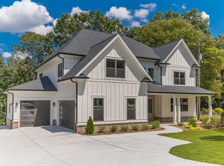 903 Old Thompson Mill Rd, Winder, GA 30680