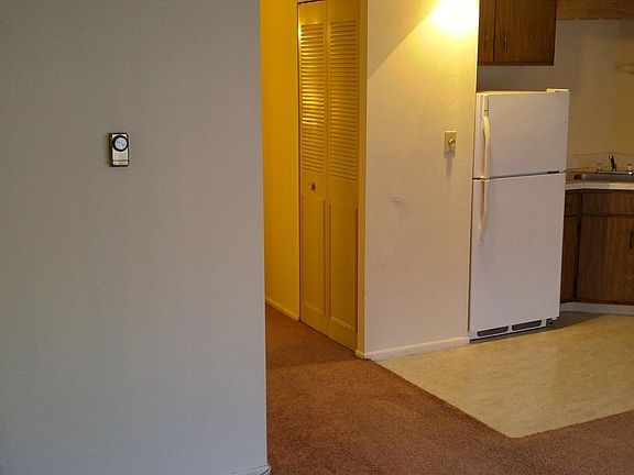4th image of 7416 Franklin St APT 204