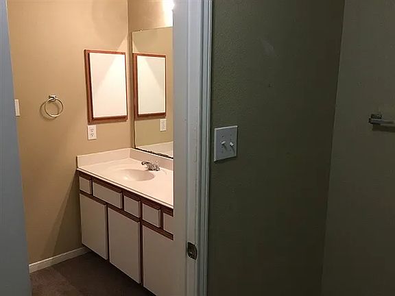 3rd image of 15722 Youpon Valley Dr