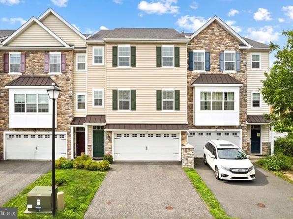 12 Munro Rd, Newark, DE 19711